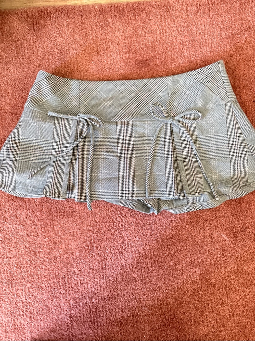 Plaid Tie-Front Women's Skort Shorts in Light Gray